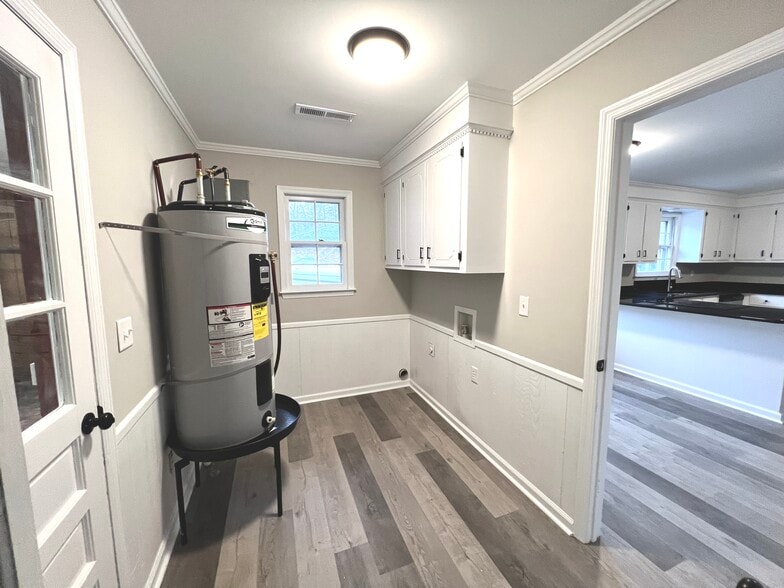 Building Photo - 2401 Clematis Trl