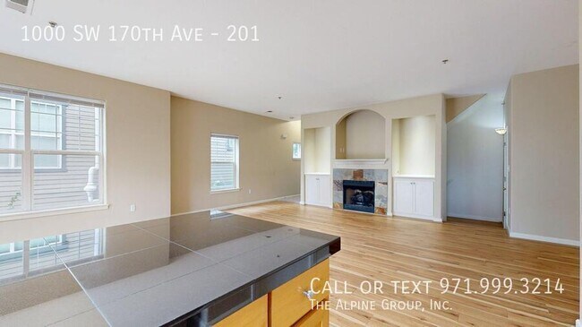 Building Photo - 1000 SW 170th Ave