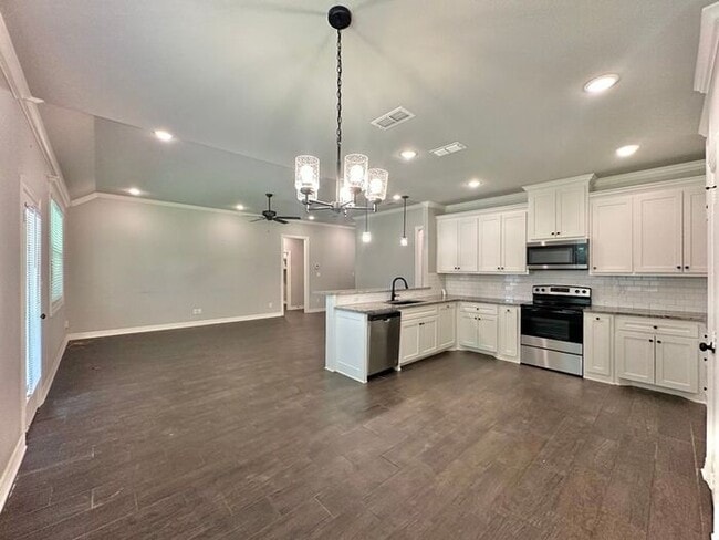 Building Photo - Almost Ready! Gorgeous 3 Bedroom 2 Bath in Nolan Farms Community in Winona!