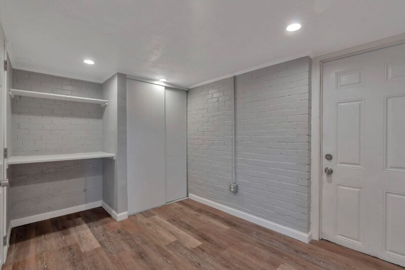 Building Photo - 4645 Newland St