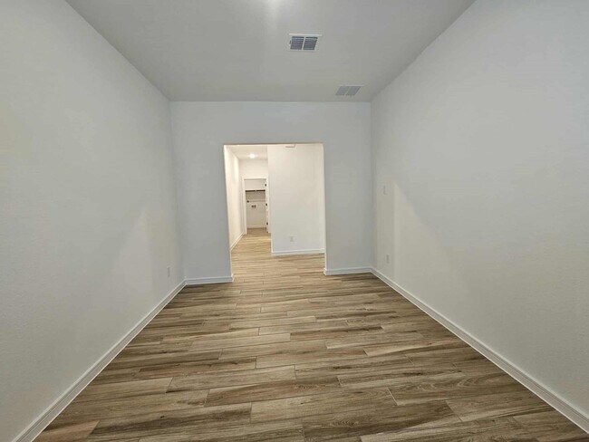 Building Photo - 8419 Tranquil Bay Ct