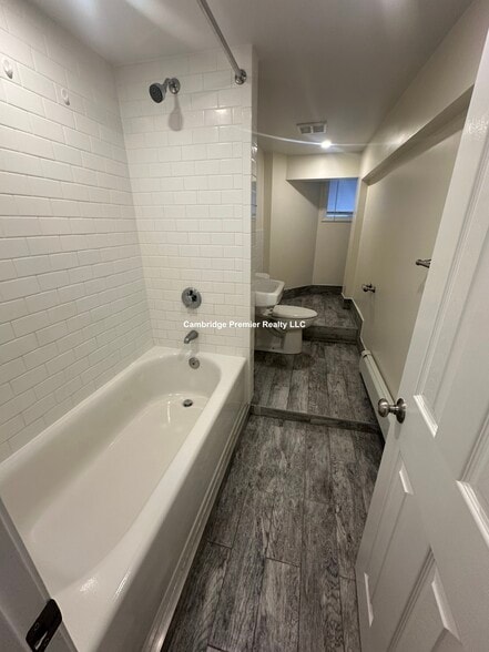 Building Photo - 387 Harvard St