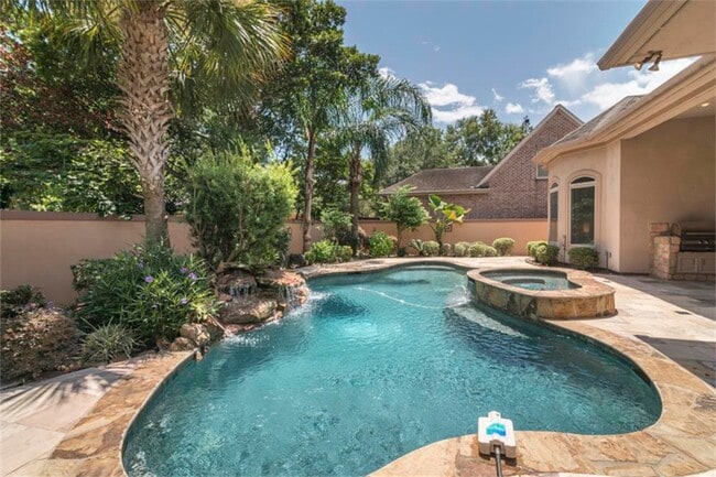 Building Photo - 15306 Coastal Oak Ct