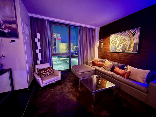 Building Photo - Palms Place Studio — Skyline Views, 5 Minu...
