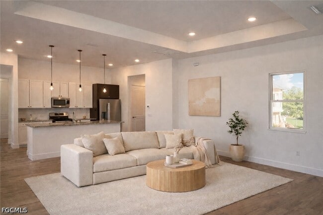 Building Photo - 2914 SW 5th St