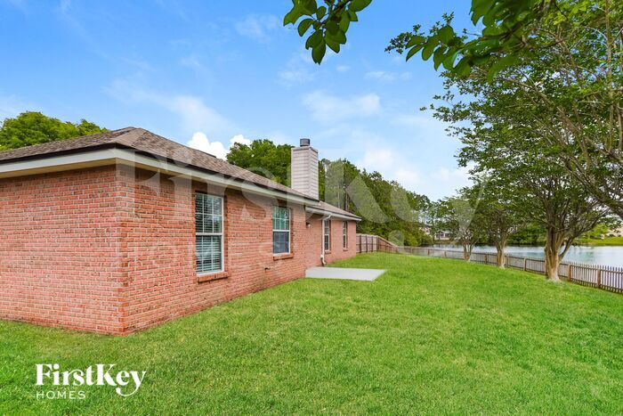 Building Photo - 1927 Sunchase Ct