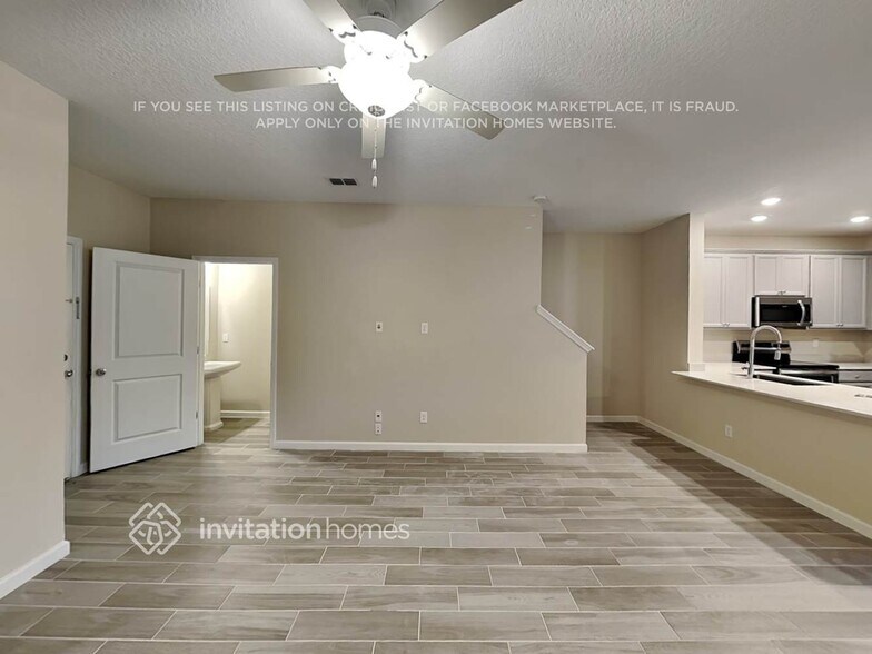 Building Photo - 13234 Shore Grass Dr