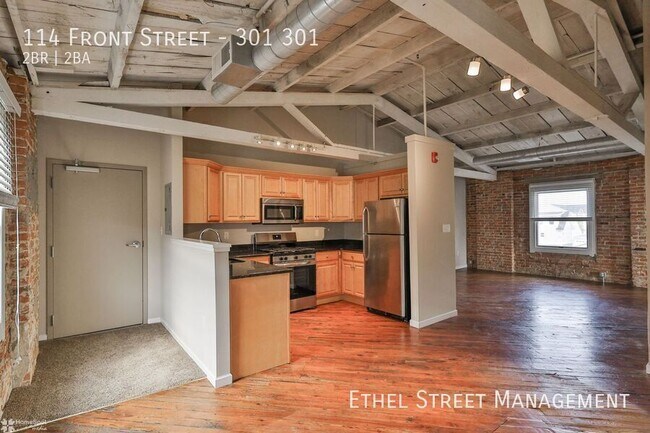 Building Photo - 114 Front St