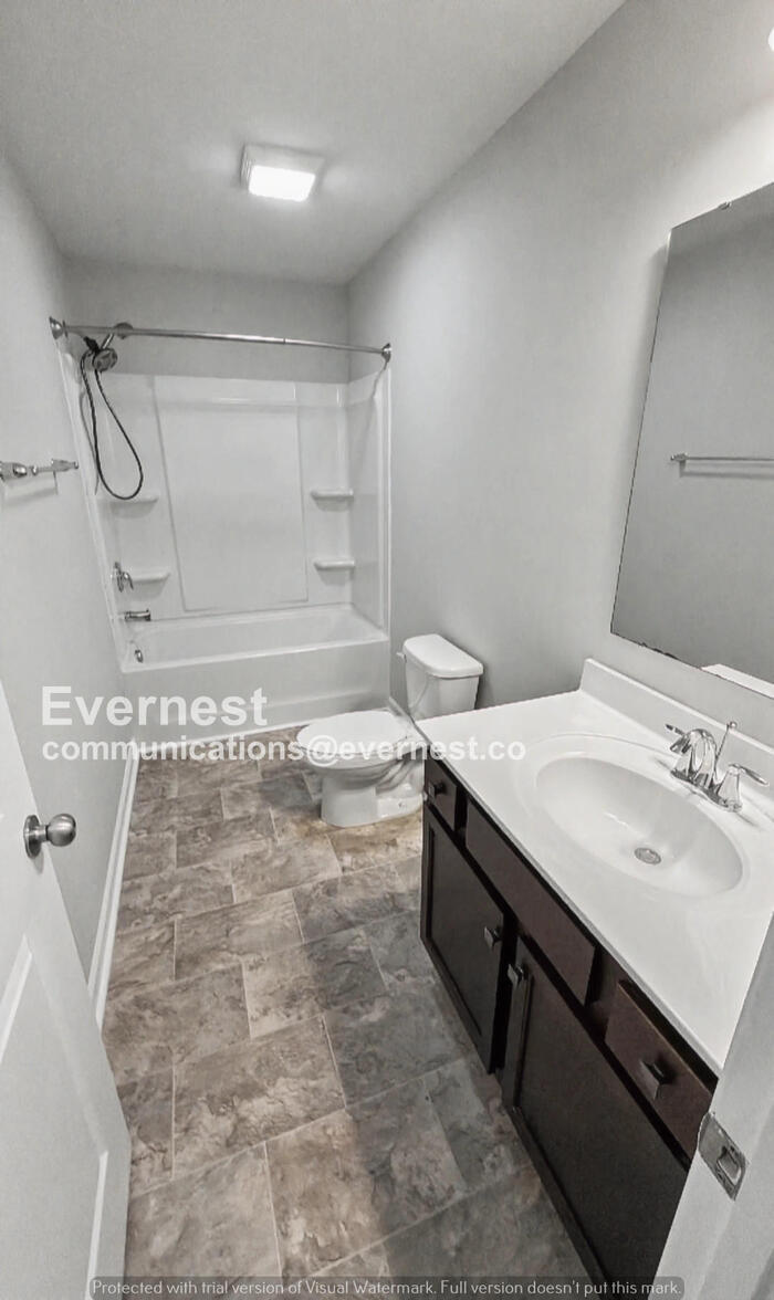 Building Photo - 1006 Brooksland Pl