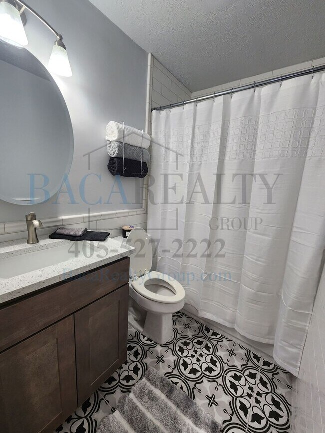 Building Photo - 3Br 2Ba house in Purcell!!