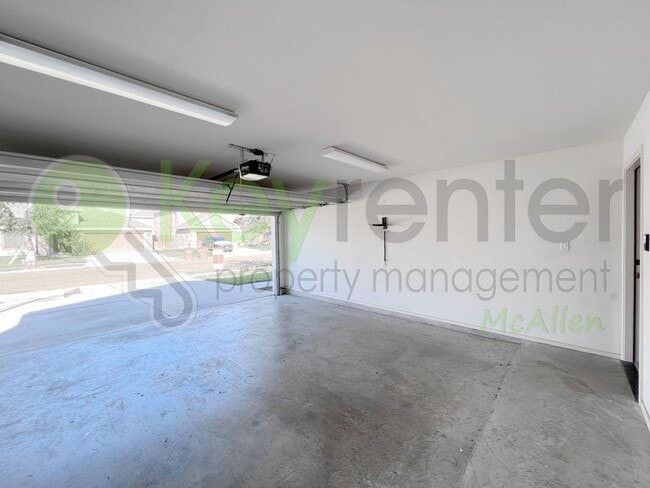 Building Photo - Beautiful 3b /2 bath home in Edinburg