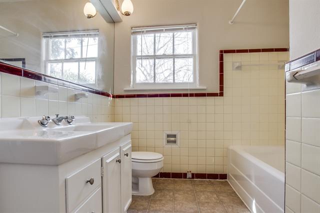 Building Photo - 4301 Emerson Ave