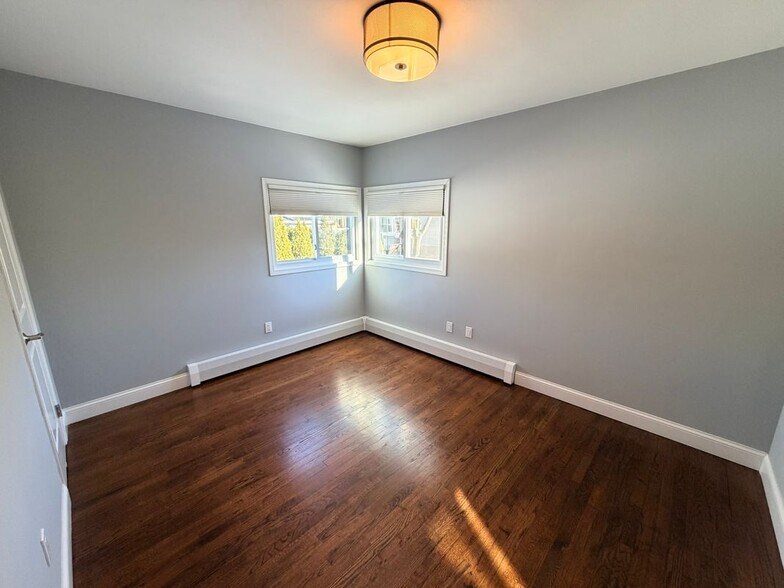 Building Photo - 2002 City Ave