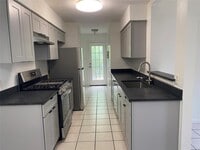 Building Photo - 14201 Sussman Ct