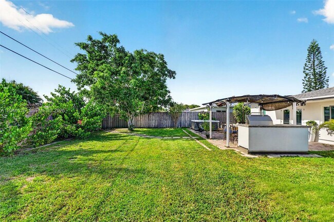 Building Photo - 2012 N 31st Rd