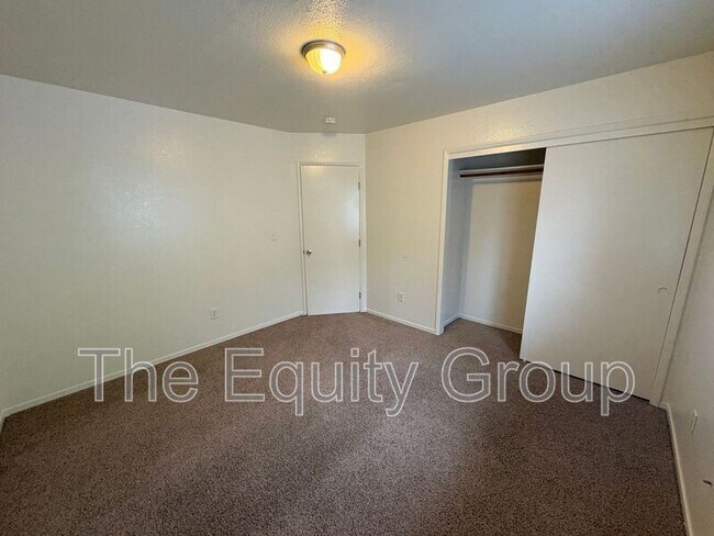 Building Photo - 2806 W Mission Ct