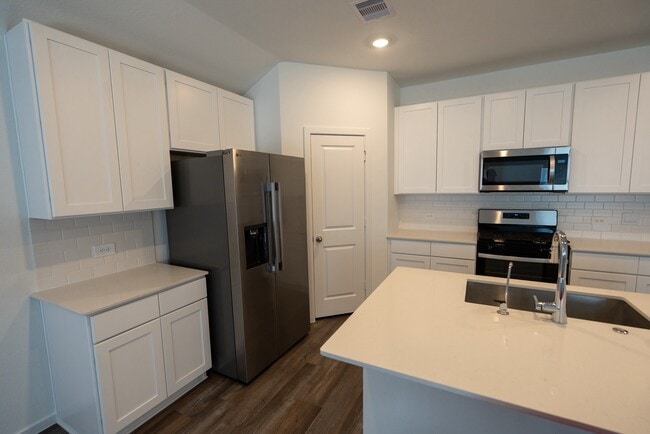 Building Photo - 27703 Hudson Sands Ln