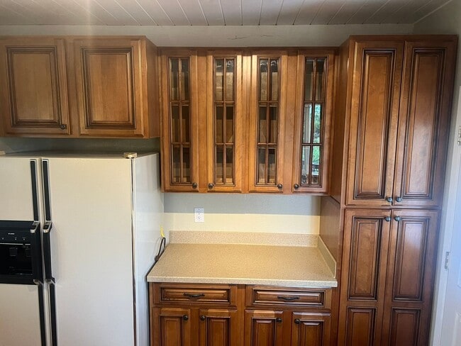 Building Photo - Cozy three bedroom two bath in Lake Wildwood