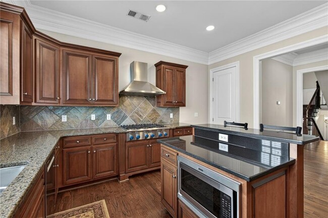 Building Photo - 3475 Roxboro Rd NE