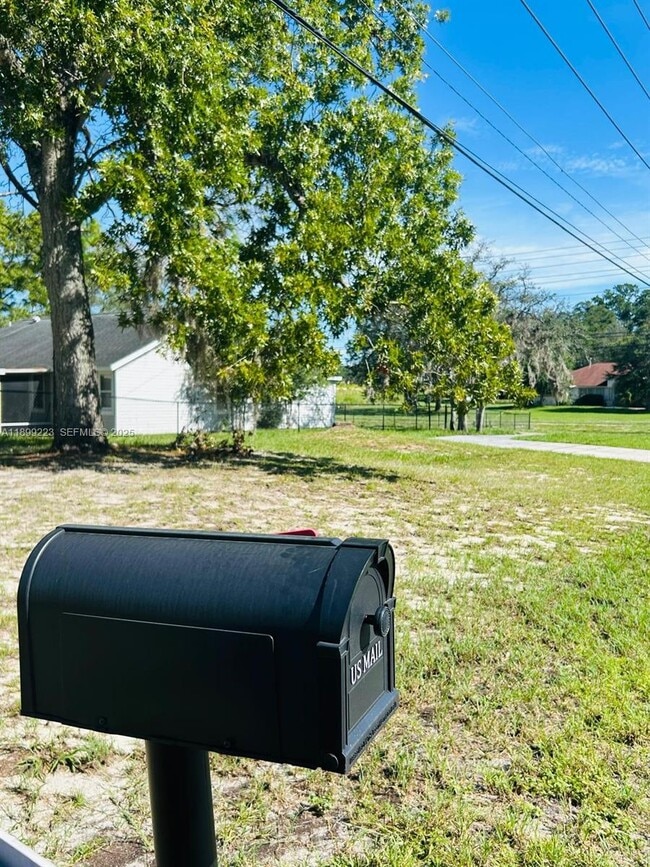 Building Photo - 2013 Finland Dr