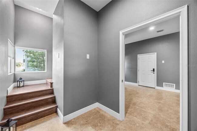 Building Photo - 714 S 22nd St