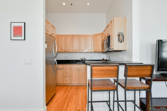 Building Photo - 11 Wyman St