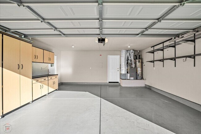 Building Photo - Lovely 3 Bedroom/2 Bath Home Located in Lodi Ca