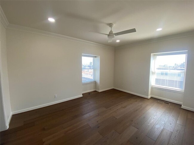 Building Photo - 1114 Sherwood Ln