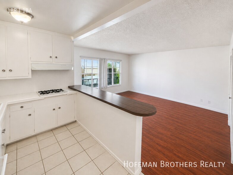 Building Photo - 3718 Mentone Ave