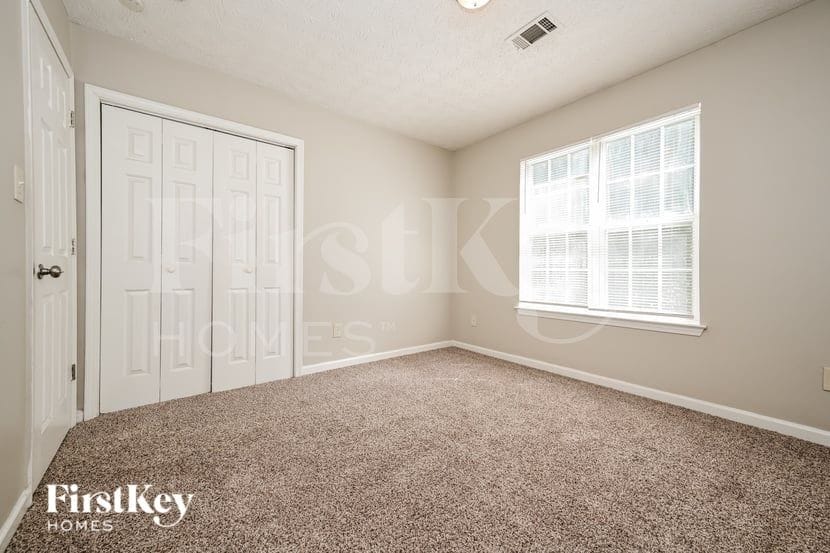 Building Photo - 3827 Monarch Ct