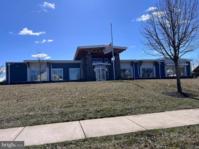 Building Photo - 316 Starry Way Dr
