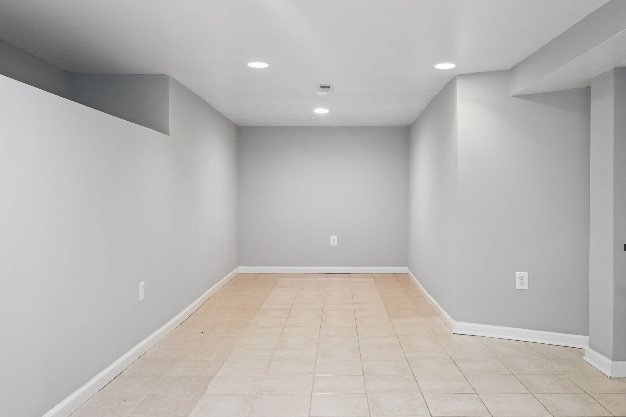 Building Photo - 608 Opus Ave