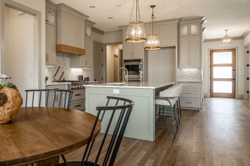 Building Photo - 317 Travis St