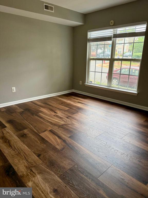 Building Photo - 44221 Suscon Square