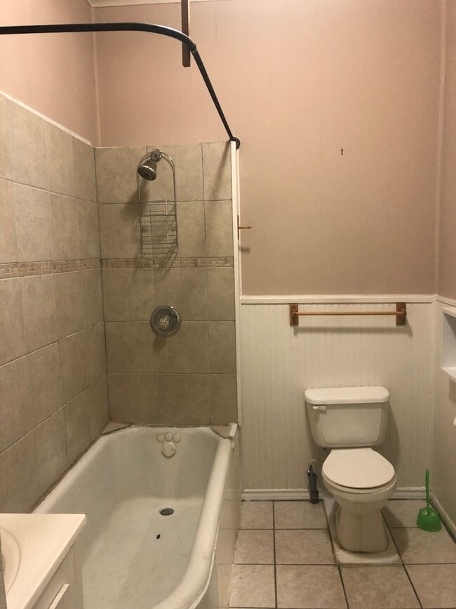 Building Photo - Two bedroom Apartment close to SHSU