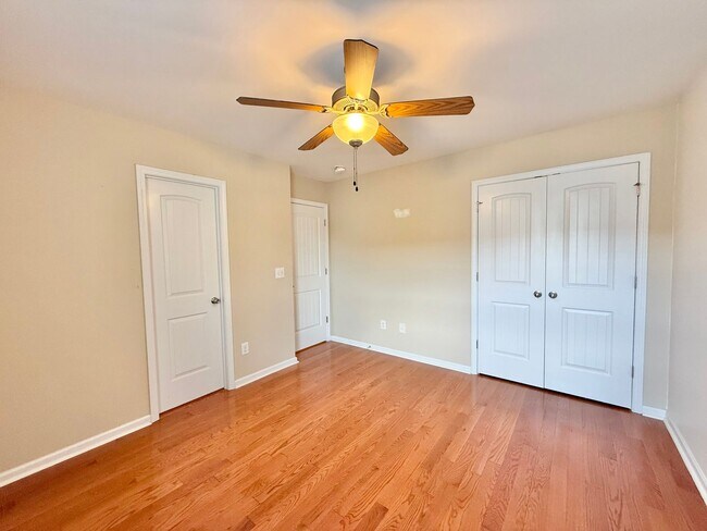 Building Photo - **OFFERING WAIVED APPLICATION FEES & $150 ...