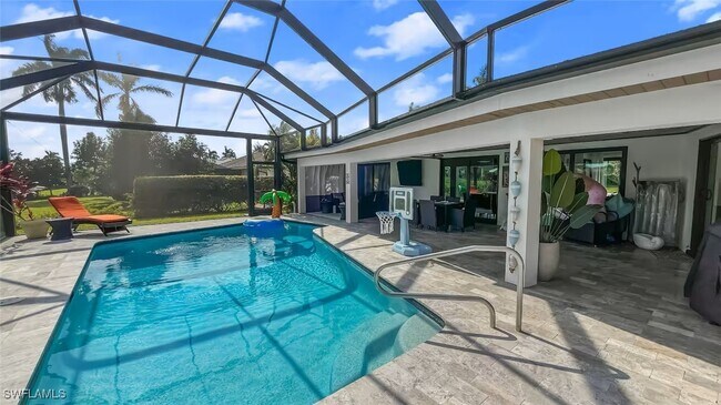 Building Photo - 279 Torrey Pines Point
