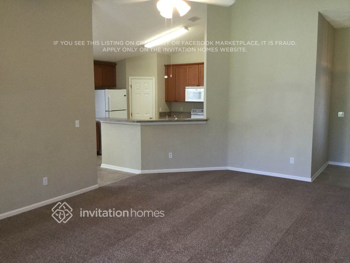 Building Photo - 13610 Canoe Ct