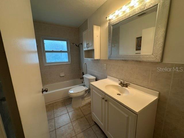 Building Photo - 2030 Healy Dr