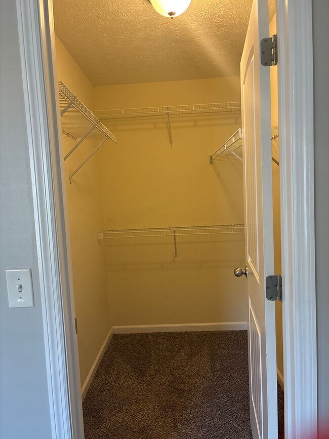 Building Photo - Charming Home with Covered Back Deck and Fenced in Yard...