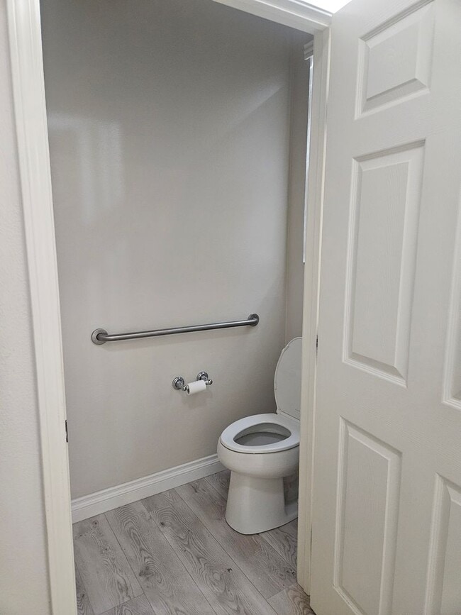 Building Photo - JESS RANCH - 3 BEDROOM