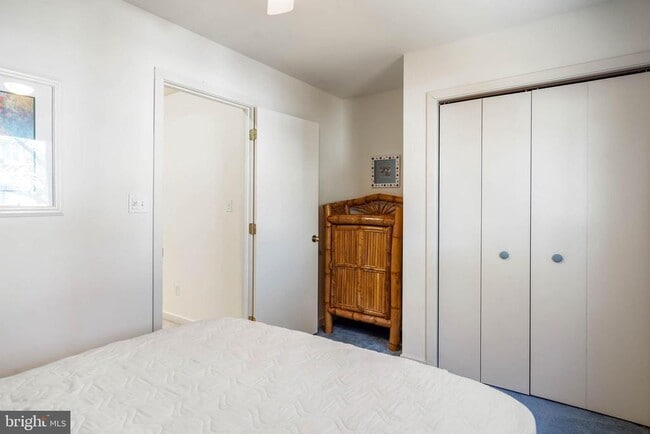 Building Photo - 539 Hudson Ave