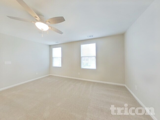 Building Photo - 2512 Solomon Ln