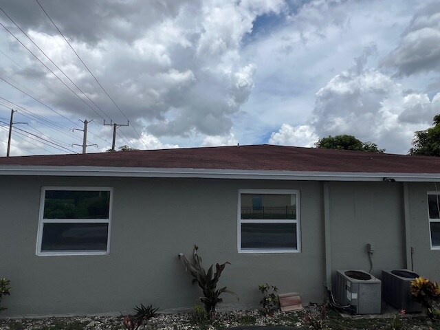 Building Photo - 5415 NW 22nd St