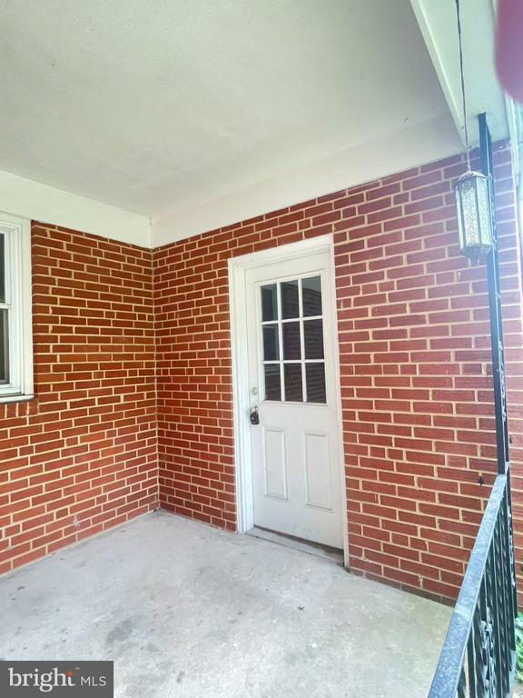 Building Photo - 7325 Radcliffe Dr
