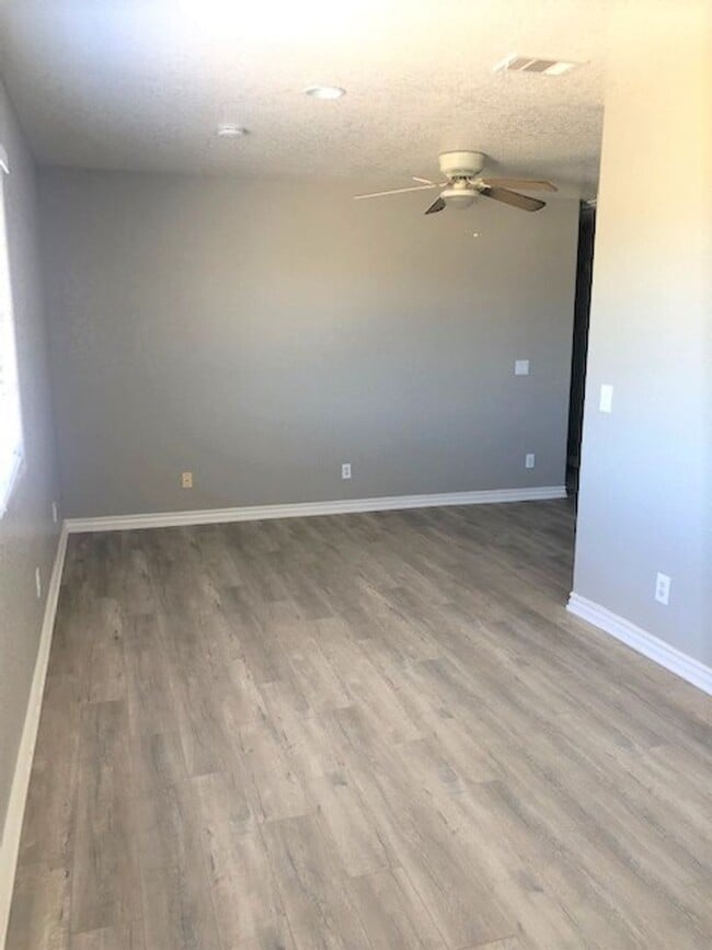 Building Photo - 21240 Yerba Blvd
