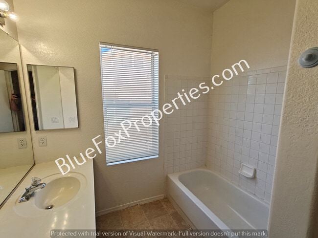 Building Photo - 10057 E Paseo San Bruno