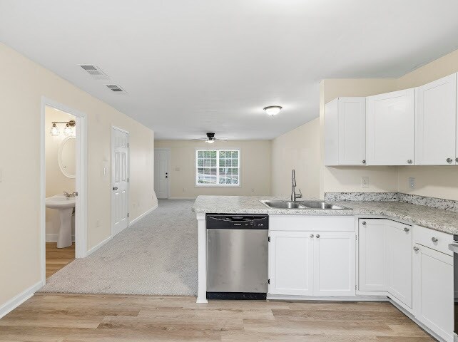 Building Photo - 105 Westchester Dr