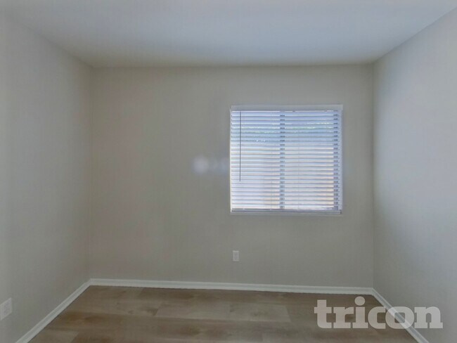 Building Photo - 8529 W Hughes Dr