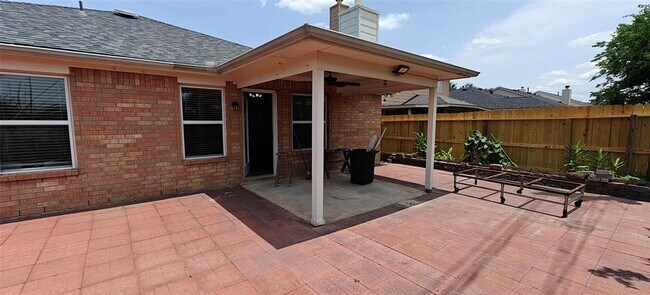 Building Photo - 11727 Forest Wind Ln